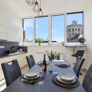 Apartament Domino, Eger